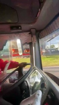 Incendio del bus de hinchas de River Plate