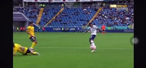 Roberto Carlos Fernández aportó con un gol para su equipo Baltika en Rusia