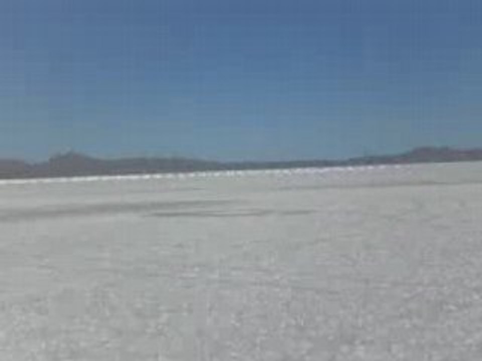 uyuni en 4X4 ca va vite mais c est tout plat