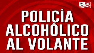 Policía alcohólico al volante: chocó contra un poste y quiso agredir a otros oficiales