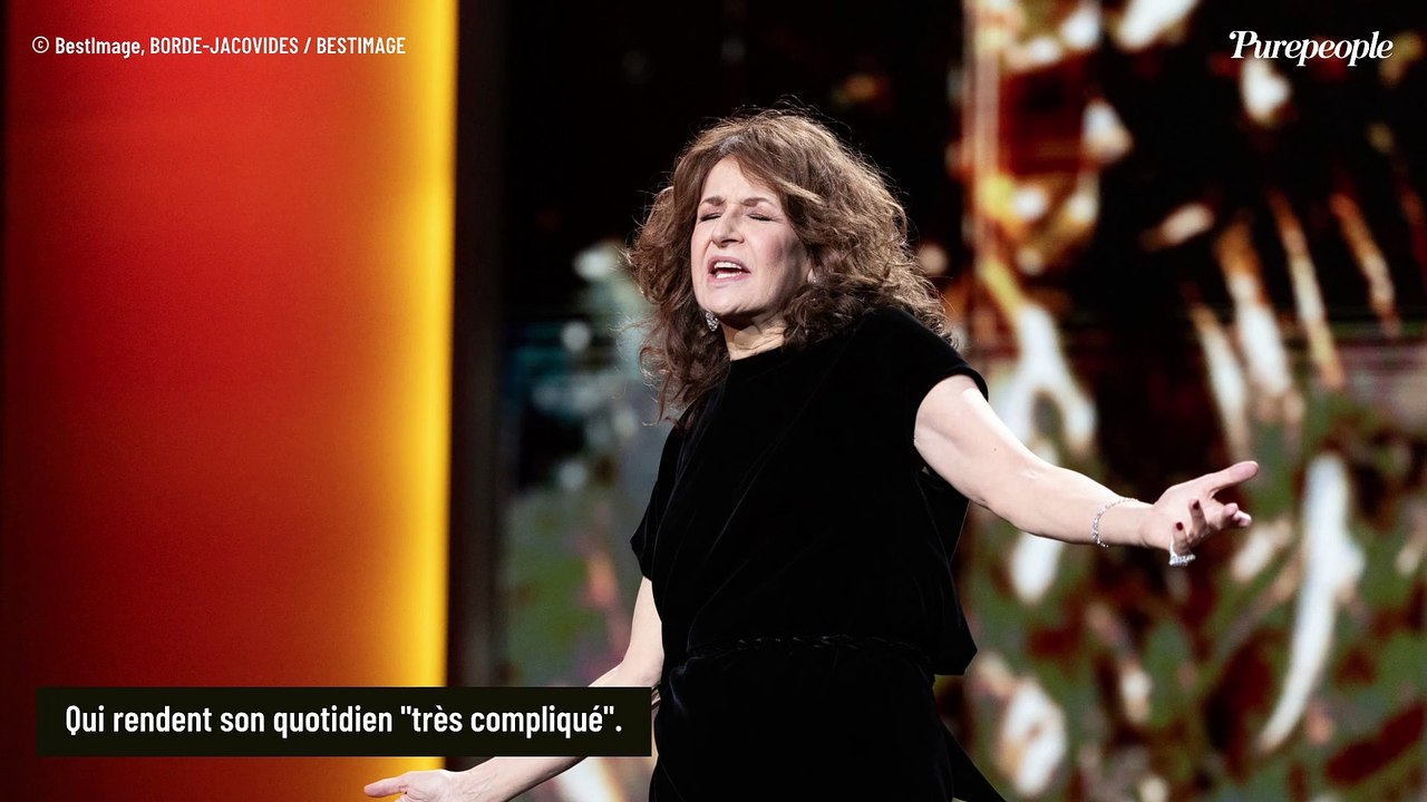 Valérie Lemercier rongée par des tocs : elle évoque son quotidien devenu "très compliqué"