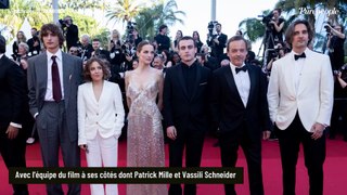 Festival de Cannes 2024 : Un clin d'oeil à son ex Charlotte Casiraghi ? Ce détail du costume de Dimitri Rassam interpelle