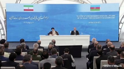 Prima dello schianto: Raisi inaugura diga Qiz Qalasi con l'azero Aliev
