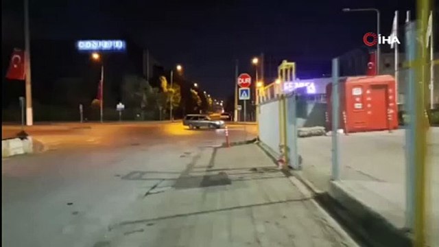 Uyarılara aldırış etmedi! Kamerayı görünce kaçtı