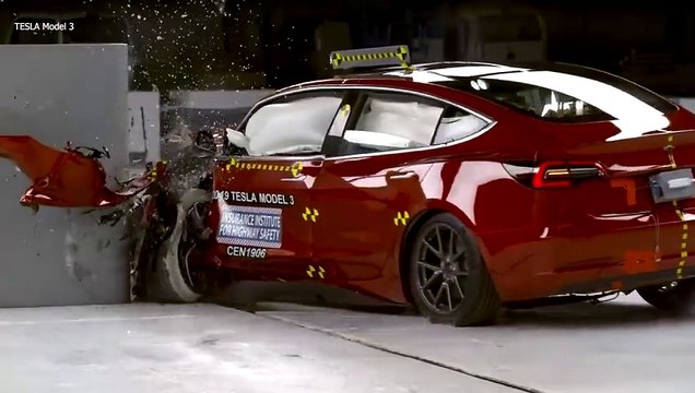 2024 Mustang Mach-E ️ Tesla Model 3 ️ Volkswagen ID-4 - Electric Car Crash Test!