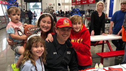 Costco Superfan Given Surprise 40th Birthday Inside Local Store | Happily TV