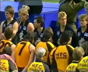 OLIVIA NEWTON-JOHN - Advance Australia Fair (live) (1986 VFL Football Grand Final)