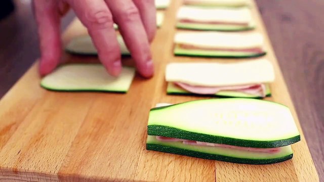 Delicious fried zucchini! Easy recipe!