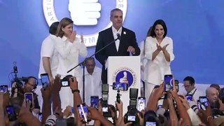 Presidente dominicano fue reelegido para un segundo mandato marcado por Haití