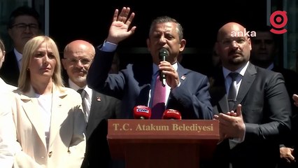 Özgür Özel'den belediye başkanlarına 'anket' mesajı: 6 ayda bir karne var; yerinde sayanı, yerinde tutmayacağız