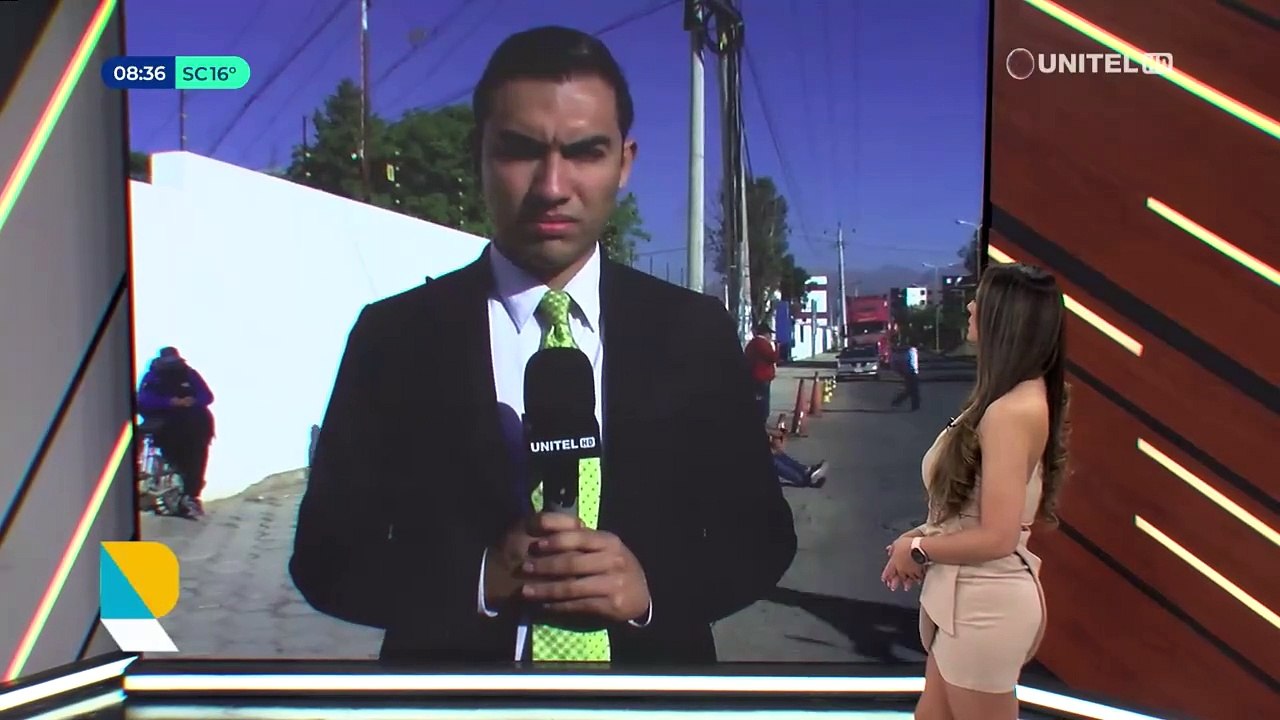 Transporte Pesado se instalan afuera de la Aduana en Cochabamba exigiendo atención a sus demandas