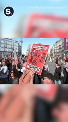 下载视频: Pro-Palestine Demonstrators Protest Arms Sales to Israel in Madrid