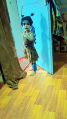 Little girl angry naraz ho k bhag gai