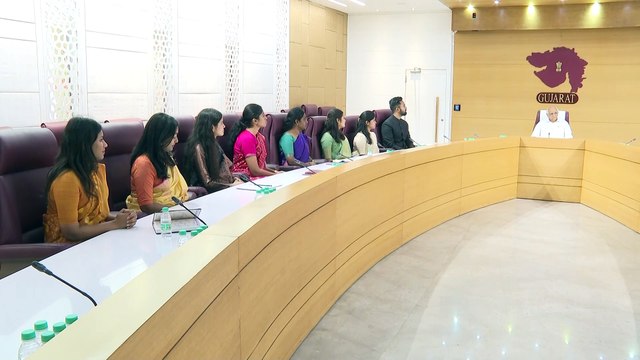 GANDHINAGAR PROBATIONARY IAS OFFICERS MEET GUJARAT CHIEF MINISTER BHUPENDRA PATEL