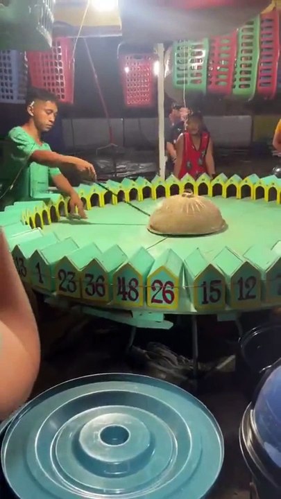 La roue de la fortune version hamster... trop drole