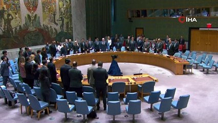 BM'de Reisi için saygı duruşu!