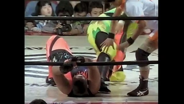 AJW Big Egg Wrestling Universe Aja Kong vs Dynamite Kansai 11.20.94