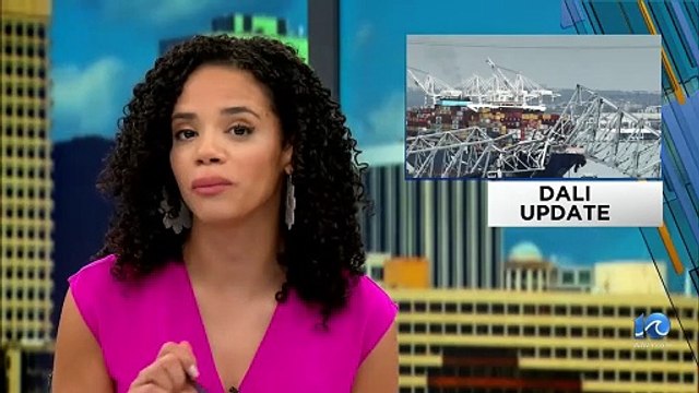 Le porte-conteneurs qui a percuté et fait s’effondrer le grand pont du port américain de Baltimore, en mars dernier, a été remis à flot lundi et remorqué vers un chantier naval voisin - VIDEO