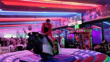 Mechanical Bull Benidorm - Girl on bull!