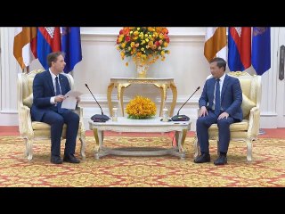 សម្តេចមហាបវរធិបតី ហ៊ុន ម៉ាណែត  បានអនុញ្ញាតឱ្យ ឯកឧត្តម  (DRIESMANS Igor)