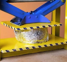 Endless potential of a foil! Would you believe these crafts were made out of it?