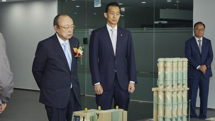 [기업] 한화에어로스페이스 찾은 김승연 회장 "방산시장 개척" / YTN