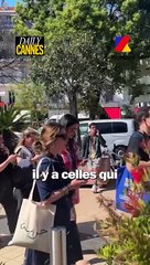 DAILY CANNES - EPISODE 5  Aujourd’hui, on tente de sauver la soirée de quatre festivalières en galère de tickets ! Si vous êtes à Cannes avec des billets en trop pour ce soir, trouvez-les