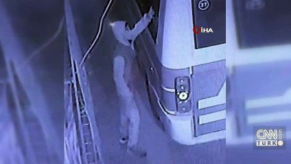 Yürekleri sızlatan hırsızlık! Hasta bebeğin yardım kumbaralarını böyle çaldı!