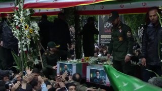 Milhares de iranianos reuniram-se em Tabriz para se despedirem do presidente Ebraham Raisi
