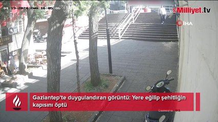 Gaziantep'te duygulandıran görüntü: Yere eğilip şehitliğin kapısını öptü