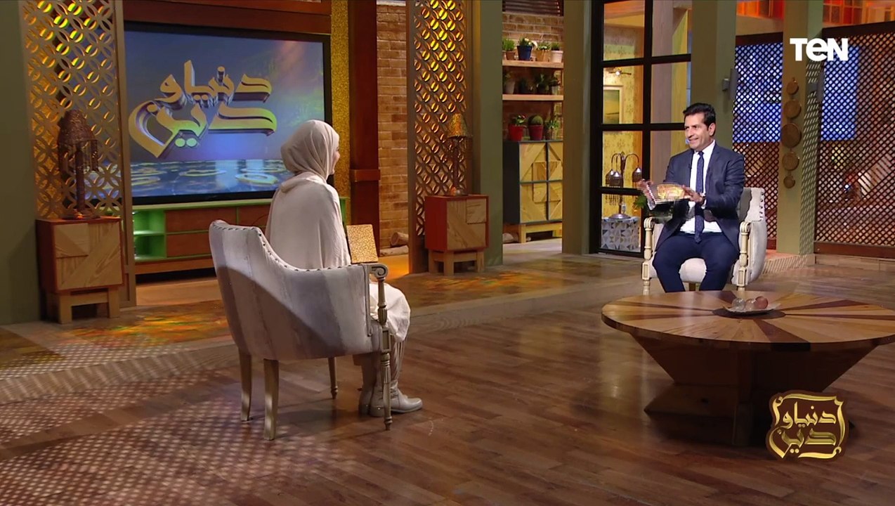 مقارنة سريعة بين تكريم المرأة في الإسلام وكيف كانت تعامل في الجاهلية من الداعية نورهان الشيخ