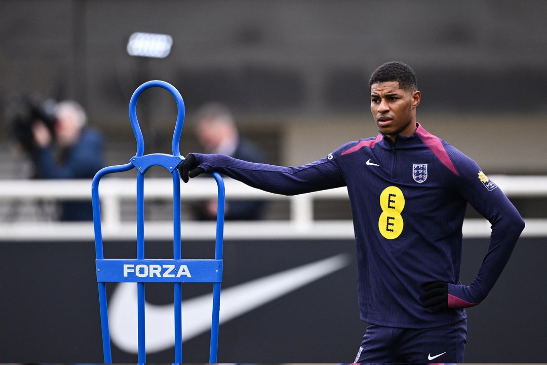 21 ENGLAND TEAM