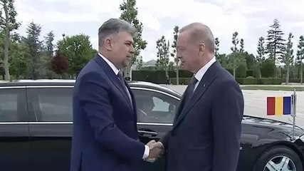 Cumhurbaşkanı Erdoğan, Romanya Başbakanı Marcel Ciolacu'yu resmi törenle karşıladı