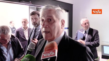 Tajani: "La leva obbligatoria? Costerebbe troppo, meglio il servizio civile"