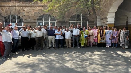 पुलिस जाप्ता मिलेगा तभी हटाएंगे अवैध कनेक्शन. . .