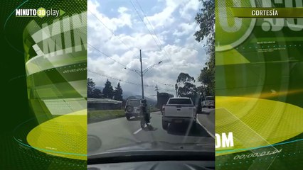 Movilidad reducida en variante Caldas, vía a un carril antes de llegar a Pan de Azúcar