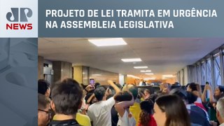 Votação na Alesp sobre escolas cívico-militares causa protesto de estudantes