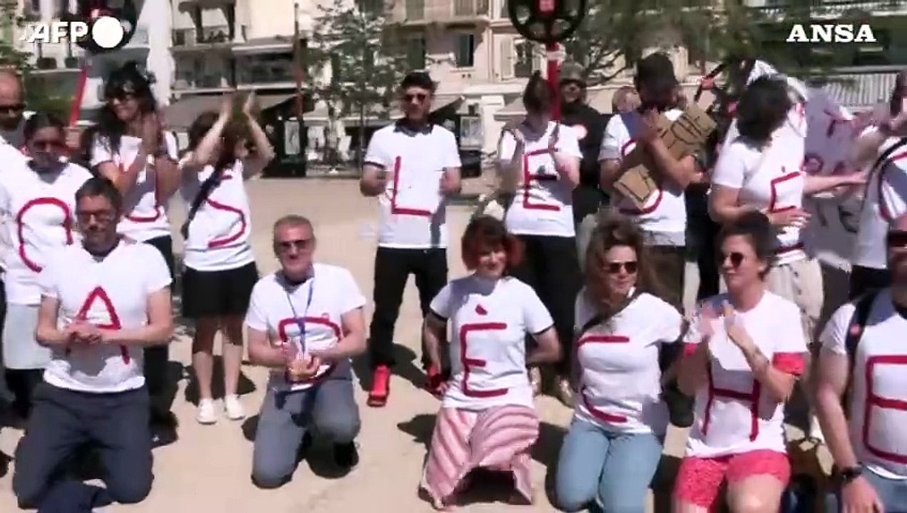 Cannes, nuova protesta dei lavoratori precari dello spettacolo