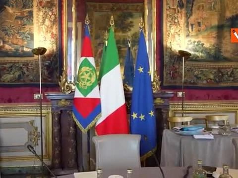 Crosetto alla riunione del Consiglio supremo di Difesa, poi il ricovero in ospedale