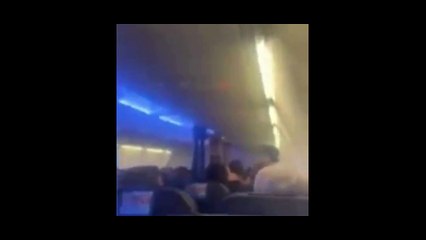 (Video) Detik2 cemas penumpang singapore airlines rakam (2)