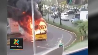 decraraciones bomberos Autobús se incendió