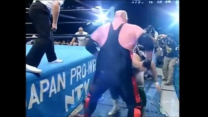 AJPW Mitsuharu Misawa vs. Vader 5.2.99