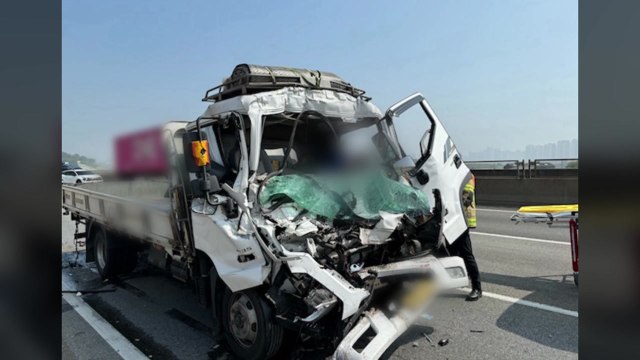 제2경인고속도로 화물차 추돌사고...70대 운전자 사망 / YTN