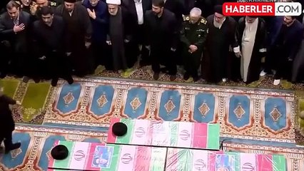 Tahran'da mahşeri kalabalık Reisi'yi uğurlamak için toplandı