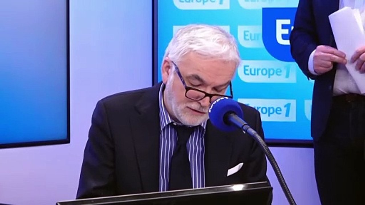 Emmanuel Macron en Nouvelle-Calédonie : «Il va tenter d'éteindre un feu qu'il a lui-même allumé», regrette Pascal Praud