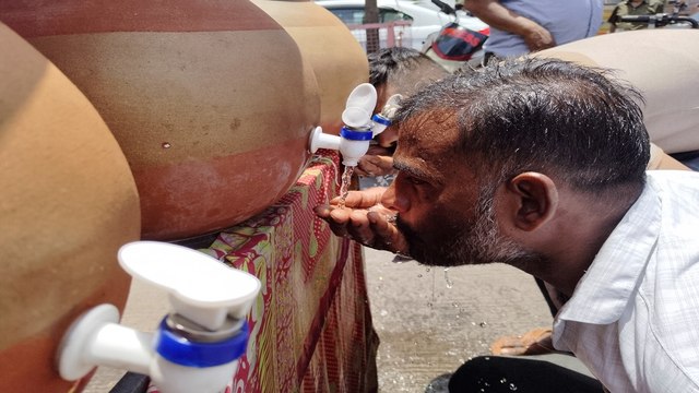 गर्मी से हाहाकार: नौतपा से पहले ही जैसलमेर में पारा 50 डिग्री, भट्टी सी तपने लगी धरती धोरों की, जानें अपने शहर का हाल