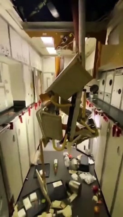 Boeing 777 : des violentes turbulences dans un vol Londres-Singapour ont fait un mort