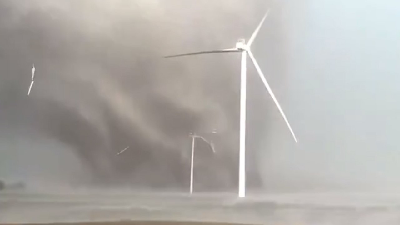 Tornade dévastatrice aux États-Unis : la ville de Greenfield en lambeaux