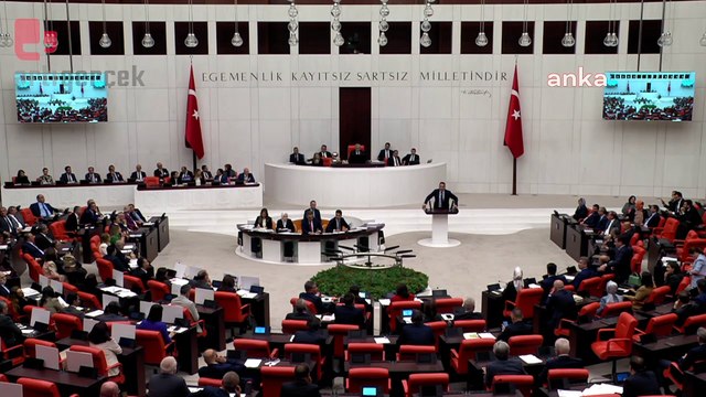 Meclis'te Ali Mahir Başarır - Osman Gökçek tartışması: 'Senin boğazından bir dilim helal ekmek geçti mi? Babanda da sende de utanma yok'