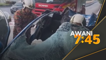 Tayar lori tercabut, lelaki dalam kereta tersepit